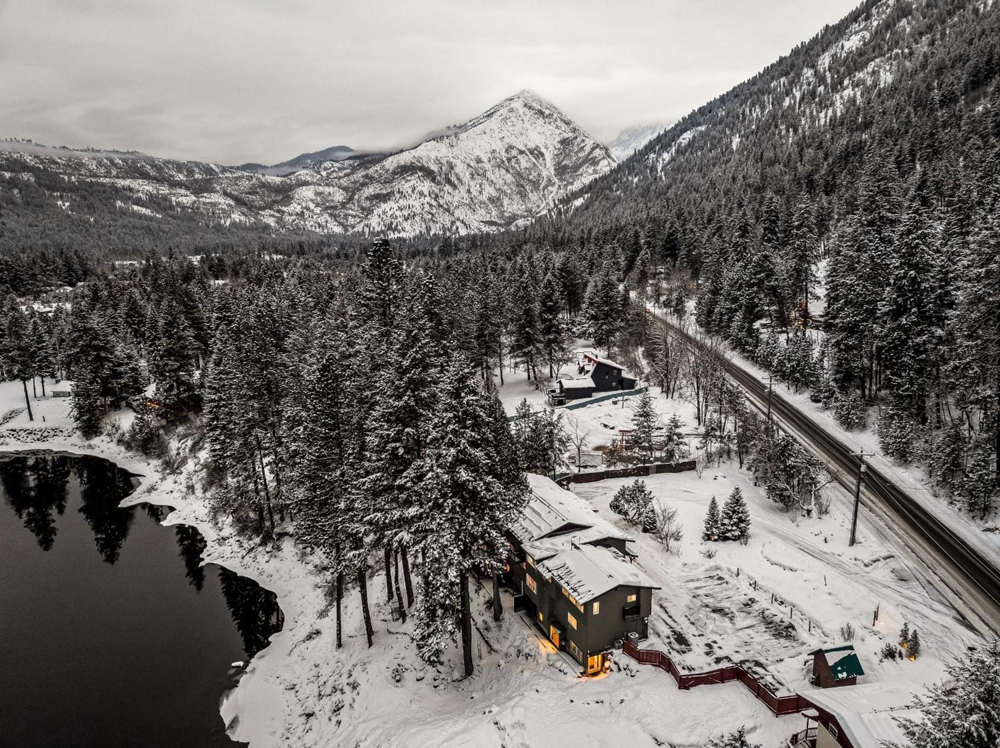 All Seasons River Inn Leavenworth Exteriör bild