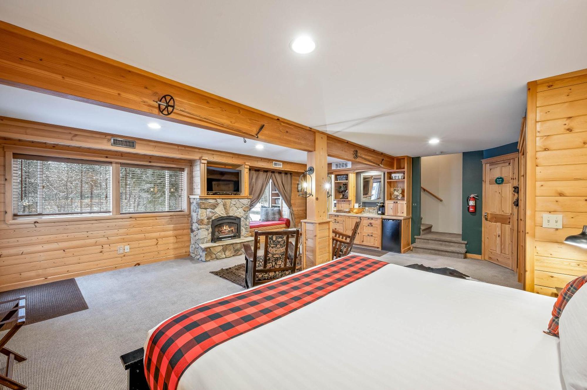 All Seasons River Inn Leavenworth Exteriör bild